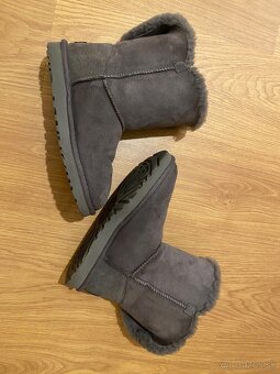 UGG Bailey button II veľkosť 39 25cm - 17