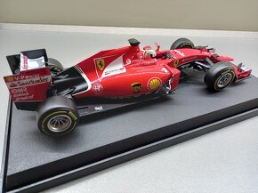 7x F1 FERRARI LECLERC VETTEL SAINZ BURAGO 1:18 - 17