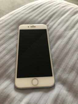 Apple iPhone 8 White - 17