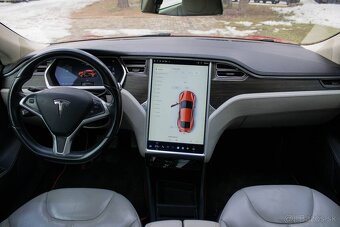 Tesla Model S - 17