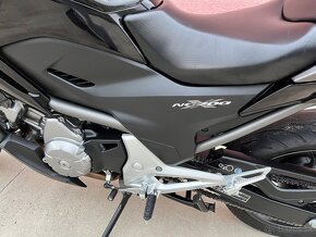 Honda NC700X rok 2012, 49000km, 35KW  1 rok záruka, - 17