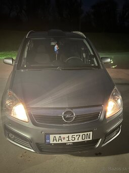 Opel zafira B 1.9 tdi 110kw 7 miestne 6 automat - 17