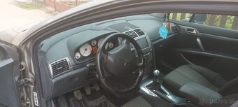 Peugeot 407 comby - 17