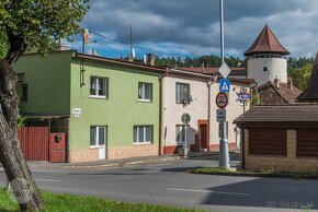 Na predaj 12 izbový dom v centre Kežmarku, aj na podnikanie - 17