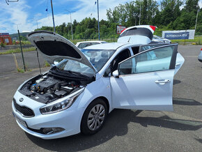 Kia Cee´d 1.4 CRDi LX/Silver - 17