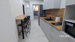 CREDA | predaj hala 477 m2 s pozemkom 4 837 m2 , Malé Záluži - 17