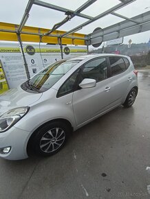 Hyundai IX20 - 17