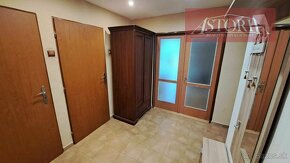 veľký 2,5-izb. byt (76 m²) s balkónom -Martin-Ul. Komenského - 17