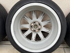 Audi 9-Spoke Wheels R18 - 17