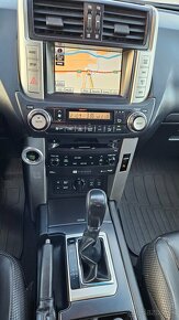 Toyota Land Cruiser 3.0I D-4D 60th Anniversary A/T - 17