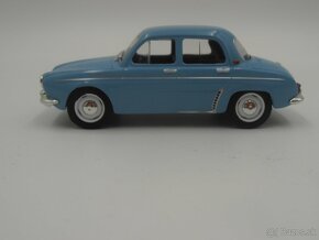 Renault  1/43 - 17