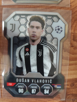 Futbalové kartičky Match Attax 2024/25 - Chrome Shield - 17