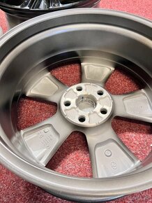 5x114,3 R18 LEXUS UX originál alu disky - ET 45 - 17