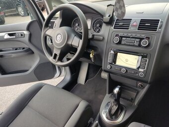 VW TOURAN 1,4TSi-DSG-navigace - 17