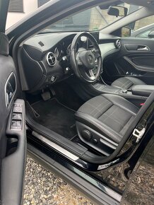 Mercedes GLA trieda 220d 4MATIC A/T - 17