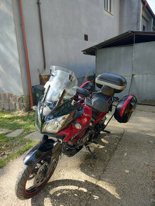 Suzuki DL650 VStrom - 17