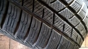 ZIMNÉ 205/60 R16 92H MICHELIN a FULDA cca 7mm UŽ OD 35-€/kus - 17