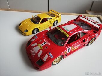 1:18 FERRARI F40  +F40 1:24 - 17