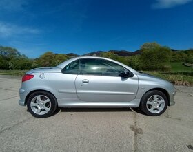 Peugeot 206 CC 2.0 16V Pack - 17