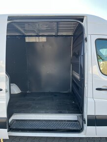 VW CRAFTER R17 2.0TDI L2H2,KLIMA,145tkm SERVIS VW-ČR,1maj,A1 - 17