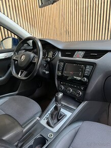 ŠKODA OCTAVIA 2.0 TDI DSG BUSINESS - 17