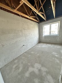 5 izbový rodinný dom 130 m2, pozemok 324 m2, Galanta - 17