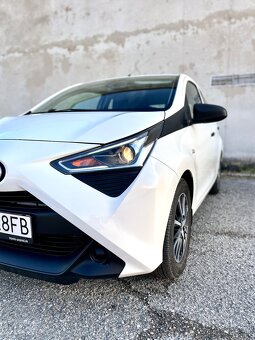 Toyota Aygo 1.0 VVT-i x | 2020 | 34 300 km | Benzin | 54 kW - 17