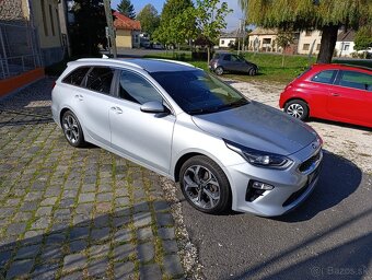 Kia Ceed 1.6CRDi SW 2019 GOLD Odpočet DPH - 17