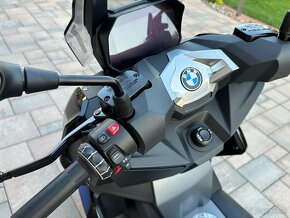 BMW C400X v záruke do 08/2027 plná výbava - 17