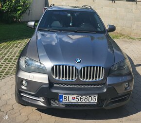 BMW X5 4.8i - 17