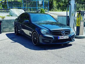 Mercedes Benz c350 cgi - 17