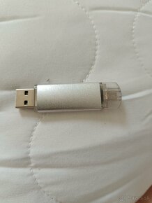 USB-čka - 17