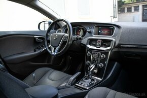 Volvo V40 CC D3 2.0L 110kw Cross Country A/T - 17