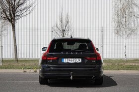 Volvo v90 D3 autopilotom - 17