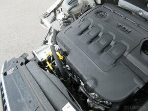 Škoda Octavia Combi 1.6 TDI 110k Ambition s odp. DPH - 17
