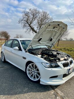 BMW E90 M3 (Japonsko) - 17