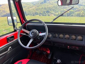 Jeep Wrangler 2.5 Benzín 90kw, 5MT TOP STAV - 17