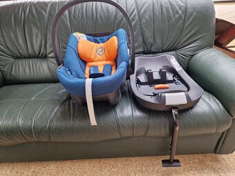 Cybex Aton 5 + isofix - 17