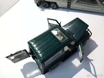 1:18 Mercedes Benz triedy G - 17