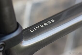 ✅ (Zánovný) Specialized Diverge Base Carbon (2021) - 56cm ✅ - 17