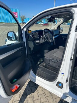 Toyota Proace Verso Shuttle 2.0 D-4D 180 L2 A8 - 17