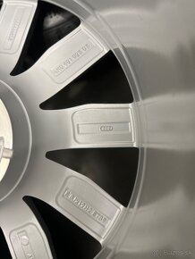 Zimná sada Audi A6 C8 S6 C8 - 5x112 R19 , 245/45/19 - 17