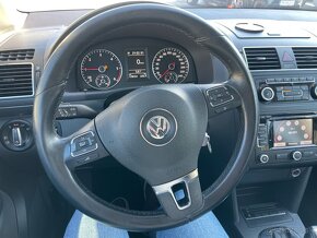 Volkswagen Touran 2.0 TDI Cross DSG - 17