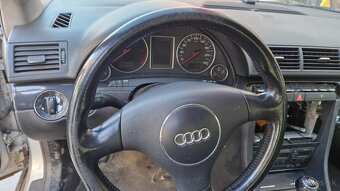 Audi A4 B6 2,5TDI 132kw kód motora: AKE - 17