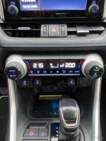 Toyota RAV4 2.5 Hybrid Selection e-CVT - 17