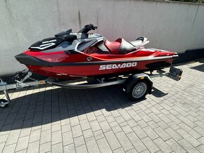 Skútr vodní Sea-Doo RXT XRS 3-up 325hp červený - 17