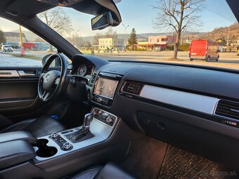 Volkswagen Touareg 3.0 TDI - TOP výbava - 17