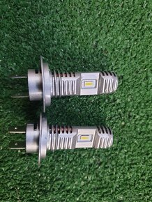 Predam nove led ziarovky H1,H4 H7,H8,H9,H11,H15,H16 HB3,HB4 - 17