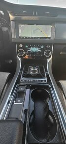 Jaguar XF AWD - 17