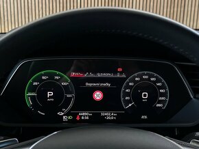 Audi e-tron Quattro 55 300kW Panorama B&O HUD Masáž ZÁRUKA - 17